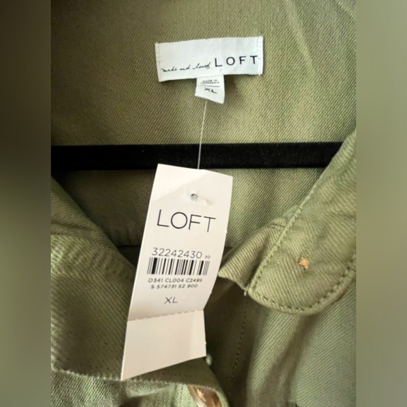 Loft Olive Green Shacket with breast pockets and side pockets, size XL, NWT - Picture 3 of 4